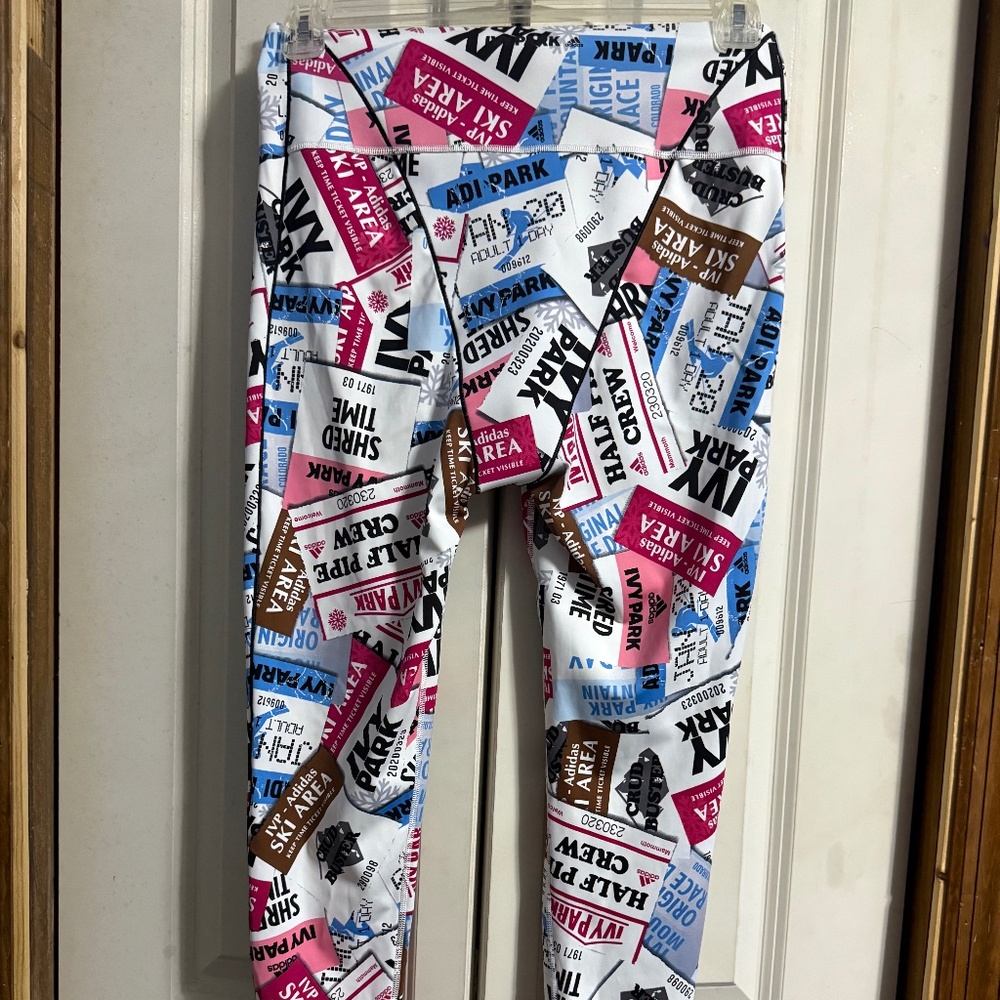 Ivy Park ski tag